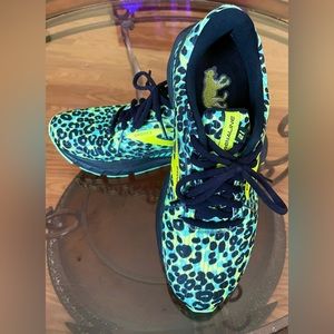Brooks Adrenaline 21